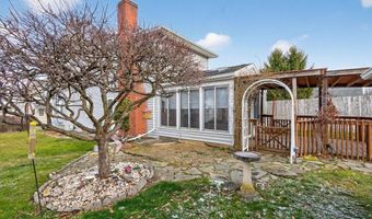 108 W 2ND St, Alburtis, PA 18011