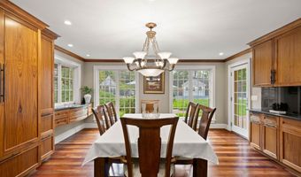 56 Oak Dr, Bedford, NH 03110