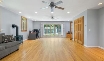 314 Wentworth Rd, Brookfield, NH 03872