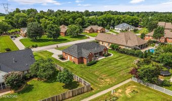 963 Southwick Dr, Alcoa, TN 37701