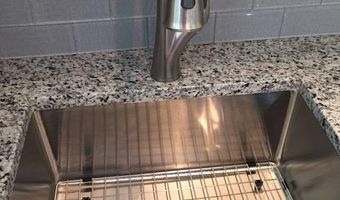 3520 W PL NW #103, Washington, DC 20007