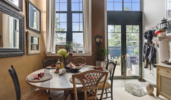 1 Indian Neck Ave APT 6, Branford, CT 06405