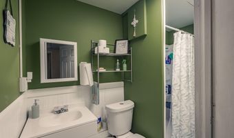 22-24 Hewitt St, Amsterdam, NY 12010