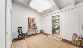 520 Papalani St, Kailua, HI 96734