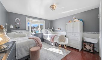 38 Bayside Pl, Amityville, NY 11701