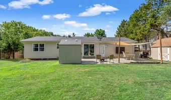 2302 Crystal Wood Dr, Arnold, MO 63010
