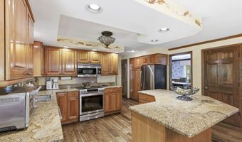 W2530 BROOKHAVEN Drive, Appleton, WI 54915