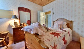 168-170 Brookside Ave, Amsterdam, NY 12010