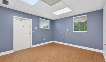 220 N WESTMONTE Dr B, Altamonte Springs, FL 32714