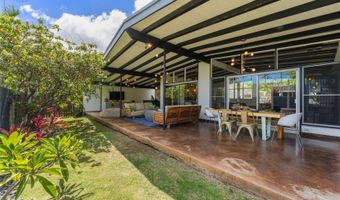 6085 Manukapu Pl, Honolulu, HI 96821