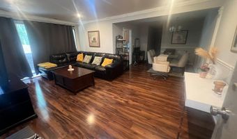 5618 BLOOMFIELD Dr 101, Alexandria, VA 22312