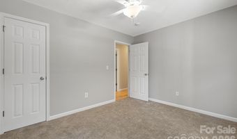 76 Selwyn Rd, Asheville, NC 28806