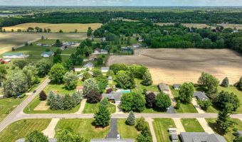 2943 Lee Marie Dr, Adrian, MI 49221