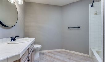 4004 Winter Park Ln, Addison, TX 75001