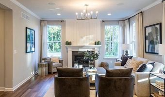 6215 N Trailwoods Dr, Ann Arbor, MI 48103
