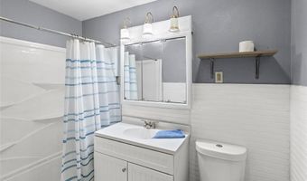 2303 Fairview Dr, Alton, IL 62002