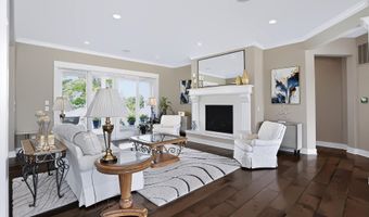 4025 Lochview Ct, Bargersville, IN 46106
