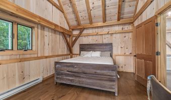 116 Big Barndoor Is, Alton, NH 03810
