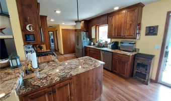 409 Sundown Dr, Avon, MN 56310
