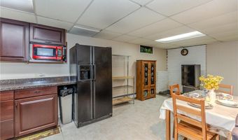 1 Polly Dr, North Providence, RI 02911