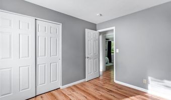 3846 Crystal Wood Dr, Arnold, MO 63010