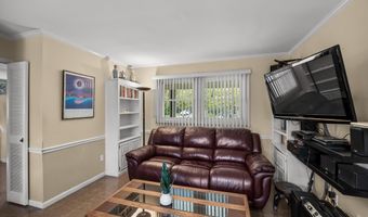 130 CLUB HOUSE Dr, Willingboro, NJ 08046