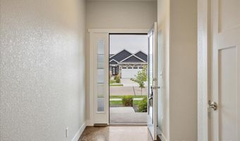 2200 ARROWLEAF Dr, Cheyenne, WY 82007