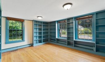 130 E Main St, Clinton, CT 06413