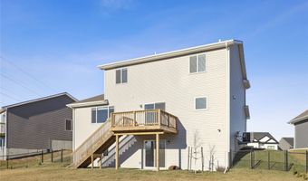 2820 Pilgrim Dr SW, Altoona, IA 50009