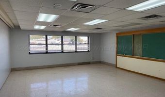 2801 DUNIVEN Cir, Amarillo, TX 79109