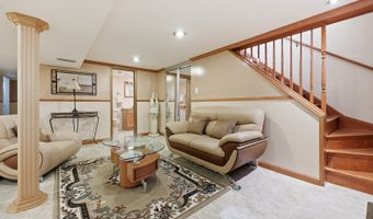 329 E Myrick Ave, Addison, IL 60101