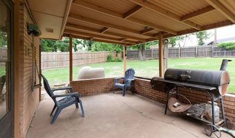 2804 N McMillan Ave, Bethany, OK 73008