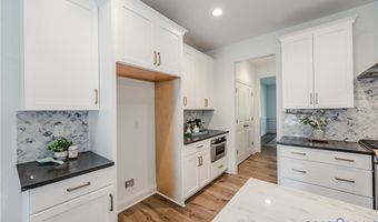 720 Chapman St, Ashland, VA 23005