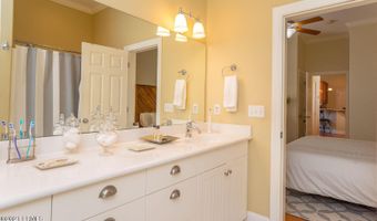 23 Crows Nest Ave 4, Beaufort, SC 29907