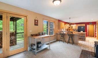 925 Hinesburg Rd, Brattleboro, VT 05301