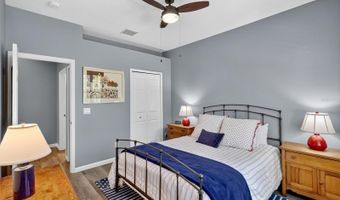 5610 GOLDEN ISLES Dr, Apollo Beach, FL 33572