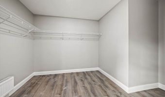 633 Streamside Ave, Hermon, ME 04401