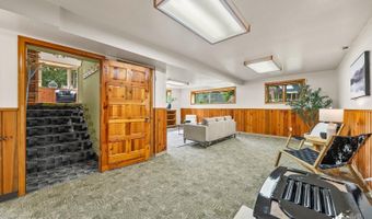 21624 Sean St, Chugiak, AK 99567