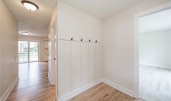 218 NE Mandy Ln, Ankeny, IA 50021
