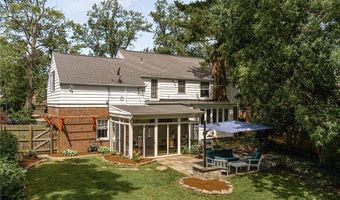 24 Huxley Dr, Amherst, NY 14226