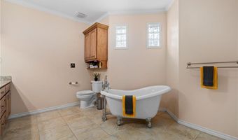 1445 W Highland Ave, Aransas Pass, TX 78336