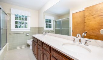 83 Peach Tree Ln, Bristol, CT 06010