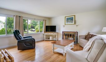 177 Elm St, Andover, MA 01810