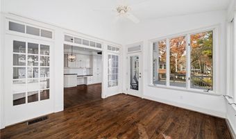 135 Staghound Ct, Alpharetta, GA 30005