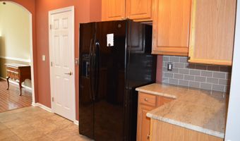 10 Fenwick Ln, Barnegat, NJ 08005