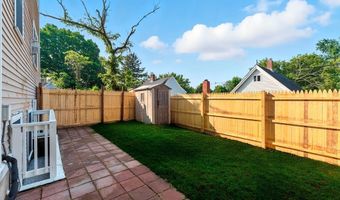 582 Trapelo Rd 582, Belmont, MA 02478