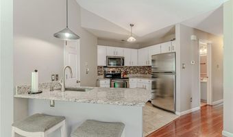 1332 Highland Oaks Dr D, Ballwin, MO 63021