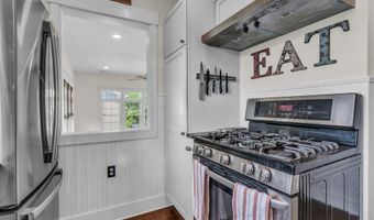 81 7th Ave, Atlantic Highlands, NJ 07716