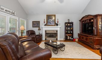 64 AVALON Ln, Anniston, AL 36207