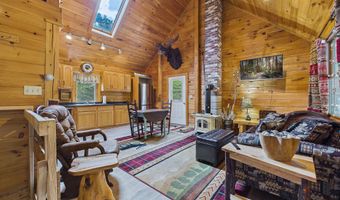 15 N Ridge Rd, Beaver Cove, ME 04441